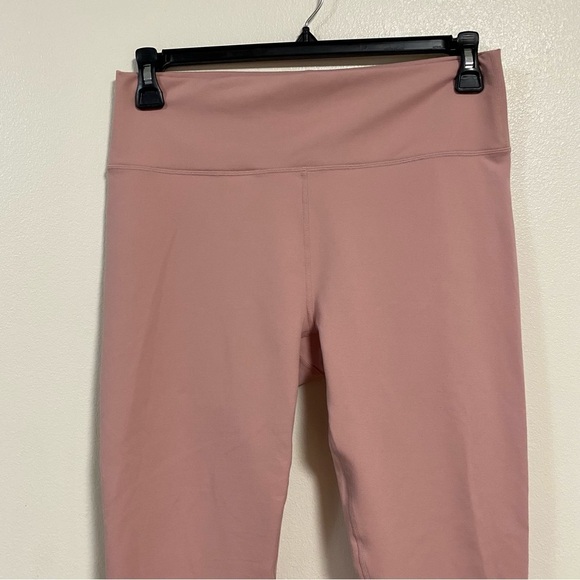 Fabletics Define Powerhold Cropped Leggings Blush Size XL - Picture 4 of 12